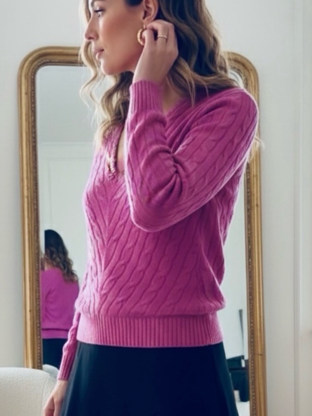 Ralph Lauren 100% Cashmere V-Neck Cable Knit Sweater Medium Magenta Slim Fit